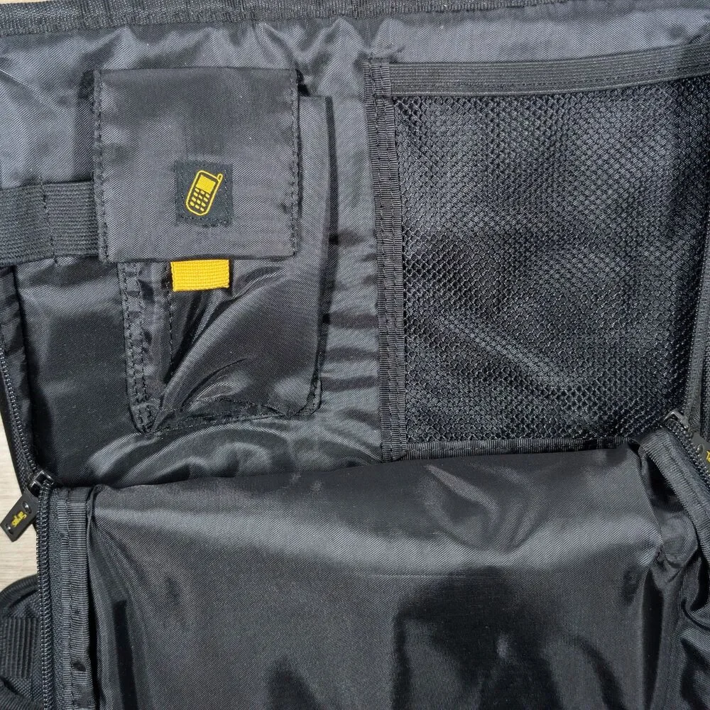 Targus Camera Shoulder Bag Black Gray Travel Crossbody Padded Case